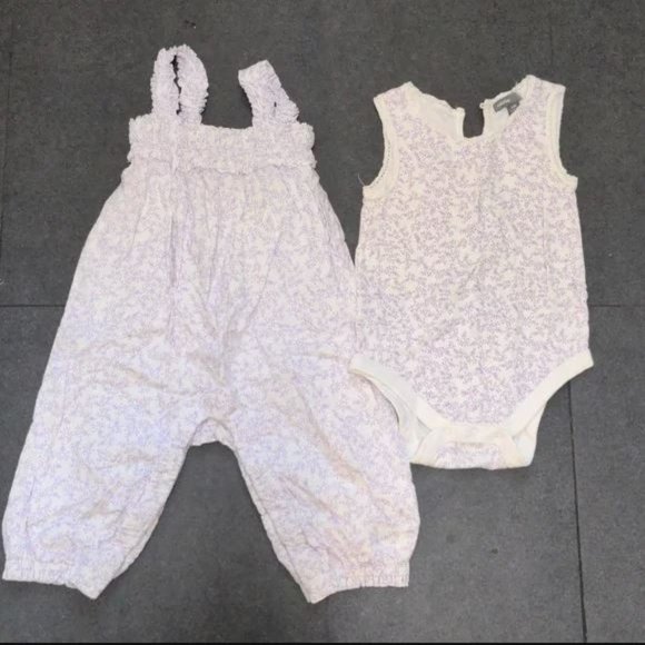 Baby Gap overalls & bodysuit set purple coral design 18-24 M cotton romper - Picture 1 of 6